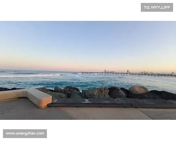 海滨点评：探索海岸线美景与度假胜地的完美结合